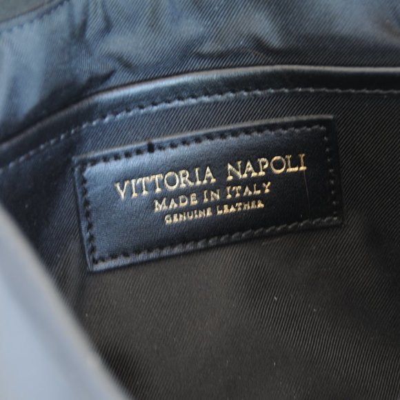 Vittoria Napoli NWT Italian Leather Purse - Picture 7 of 7